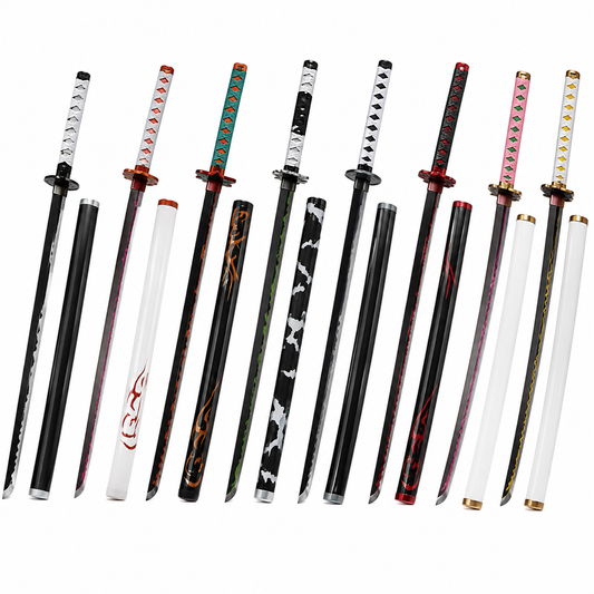 Huit répliques de katana de 72 cm avec leurs fourreaux, tresses et gardes aux couleurs des personnages